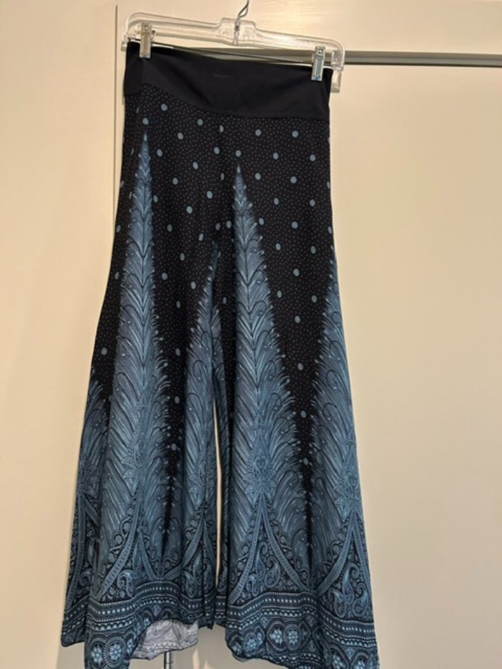 Size S/M Mexicali Blues Palozzo pants